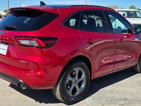 Certified 2023 Ford Escape ST-Line w/ Tech Pack #1 image 4