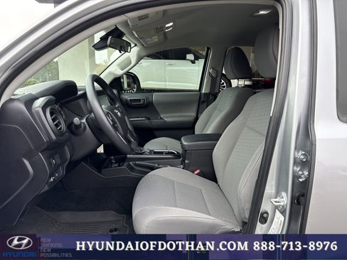 Used 2023 Toyota Tacoma 4x4 Double Cab image 9