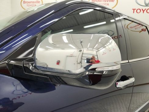 Used 2024 Toyota Tundra 1794 Edition image 19