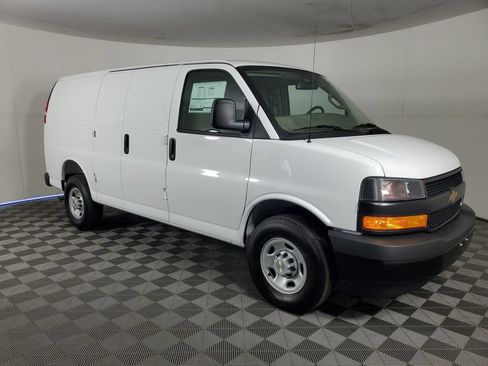 New 2026 Chevrolet Express 2500 RWD image 3