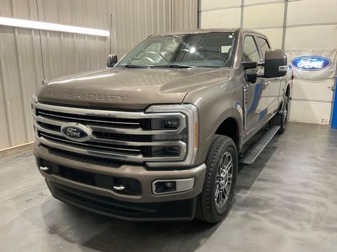 Used 2023 Ford F350 Limited w/ FX4 Off-Road Package AWD/4WD image 4