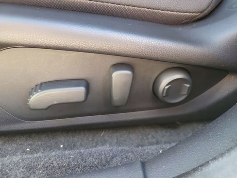 Used 2025 Subaru Crosstrek 2.5i Wilderness w/ Wilderness Package image 11