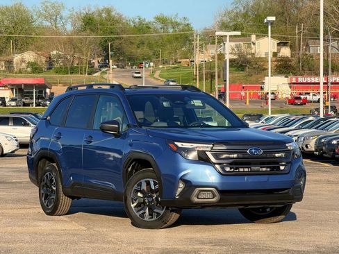 Used 2025 Subaru Forester Premium w/ Convenience Package #1 image 1