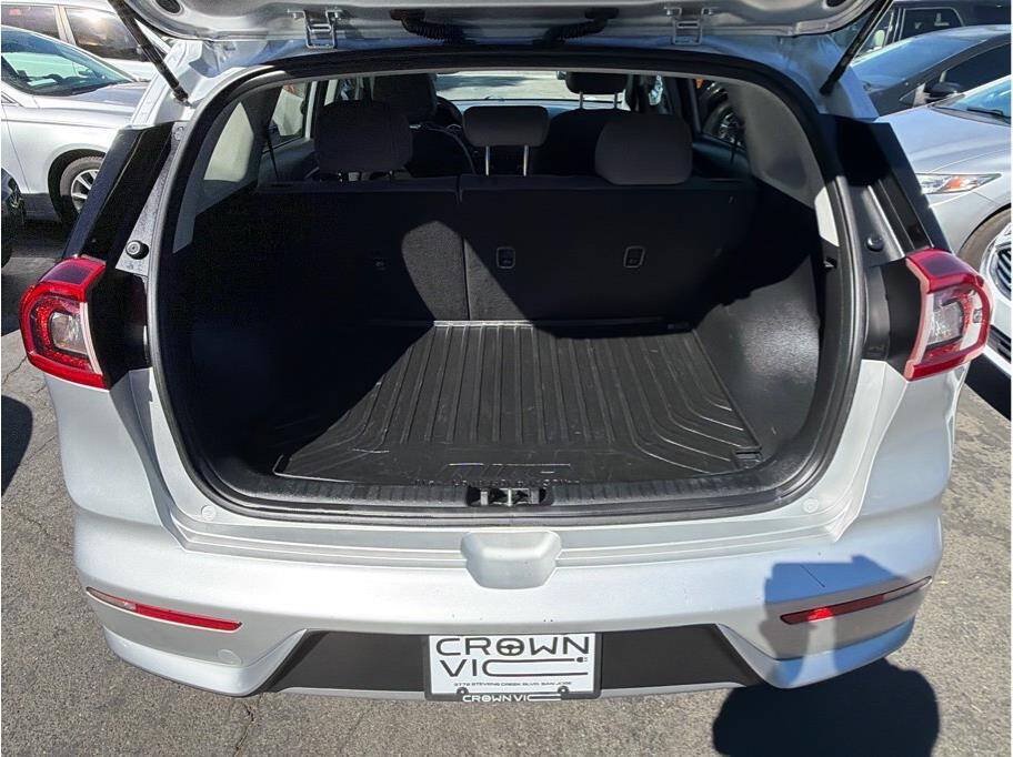 Used 2019 Kia Niro LX FWD image 18