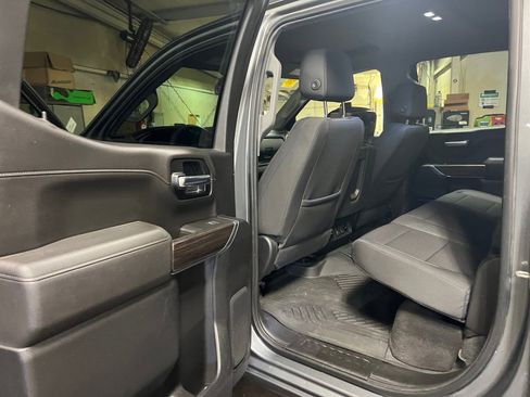 Used 2021 Chevrolet Silverado 1500 RST image 34