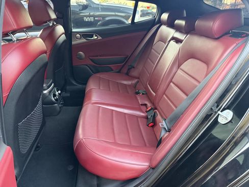 Used 2018 Kia Stinger GT2 AWD/4WD image 21