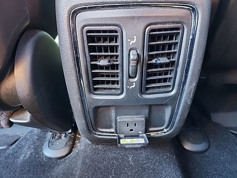 Certified 2020 Jeep Grand Cherokee Altitude image 21