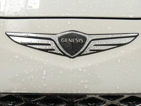 Used 2025 Genesis G70 2.5T w/ Sport Prestige Package AWD/4WD image 11