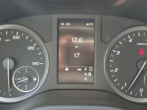 Used 2023 Mercedes-Benz Metris Passenger image 22