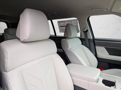 New 2026 Hyundai Santa Fe SEL FWD image 17