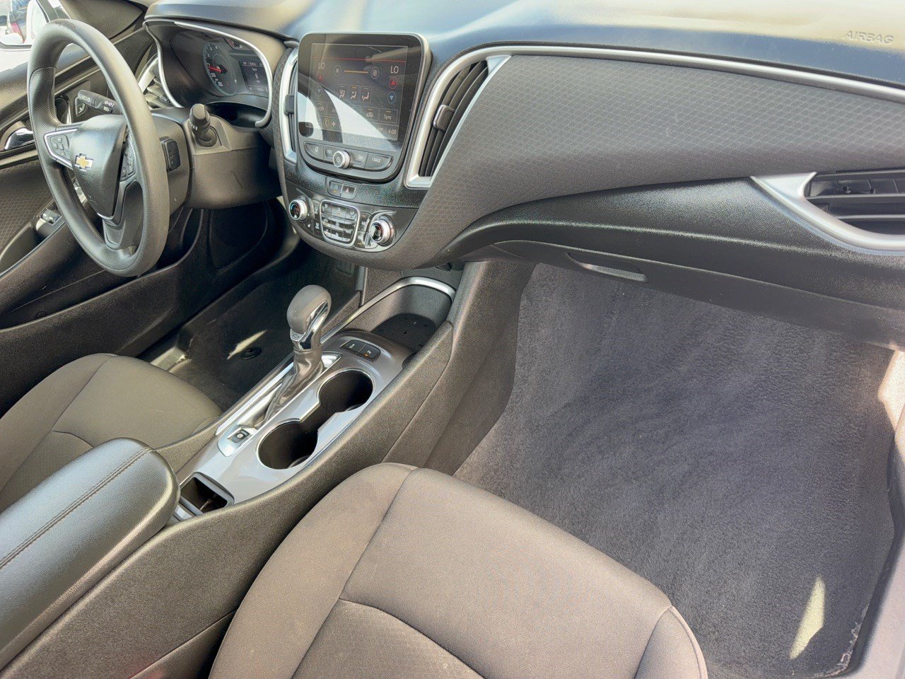 Used 2025 Chevrolet Malibu LT FWD image 31