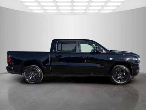 New 2026 RAM 1500 4x4 Crew Cab image 2