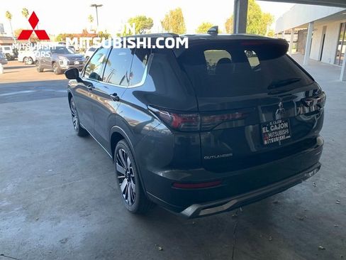New 2026 Mitsubishi Outlander SEL image 5