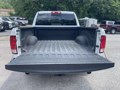 Used 2016 RAM 1500 Big Horn RWD image 6