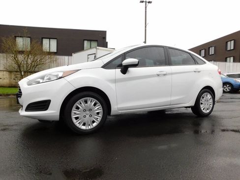 Used 2018 Ford Fiesta S image 4