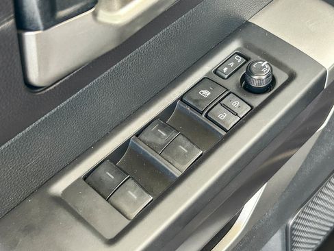 Used 2025 Toyota Sequoia SR5 AWD/4WD image 25