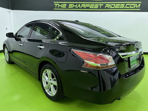 Used 2015 Nissan Altima 2.5 SL w/ Technology Package FWD image 7