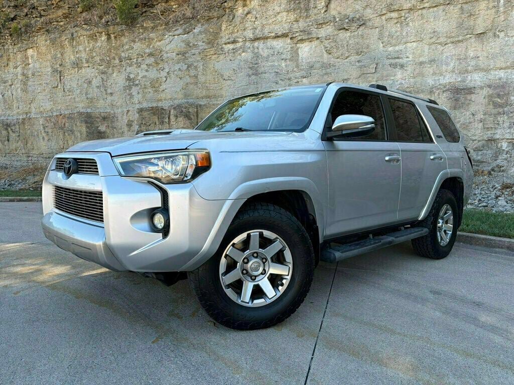 Used 2016 Toyota 4Runner Trail Premium AWD/4WD image 4