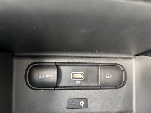 Used 2022 Kia Telluride S FWD image 31
