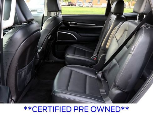 Used 2025 Kia Telluride S AWD/4WD image 34