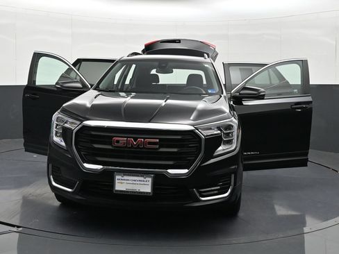 Certified 2023 GMC Terrain SLE w/ Driver Convenience Package AWD/4WD image 45