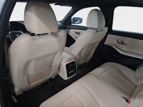 Used 2020 BMW 330i Sedan w/ Convenience Package image 16