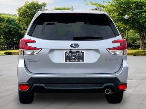 Used 2023 Subaru Forester Limited AWD/4WD image 5