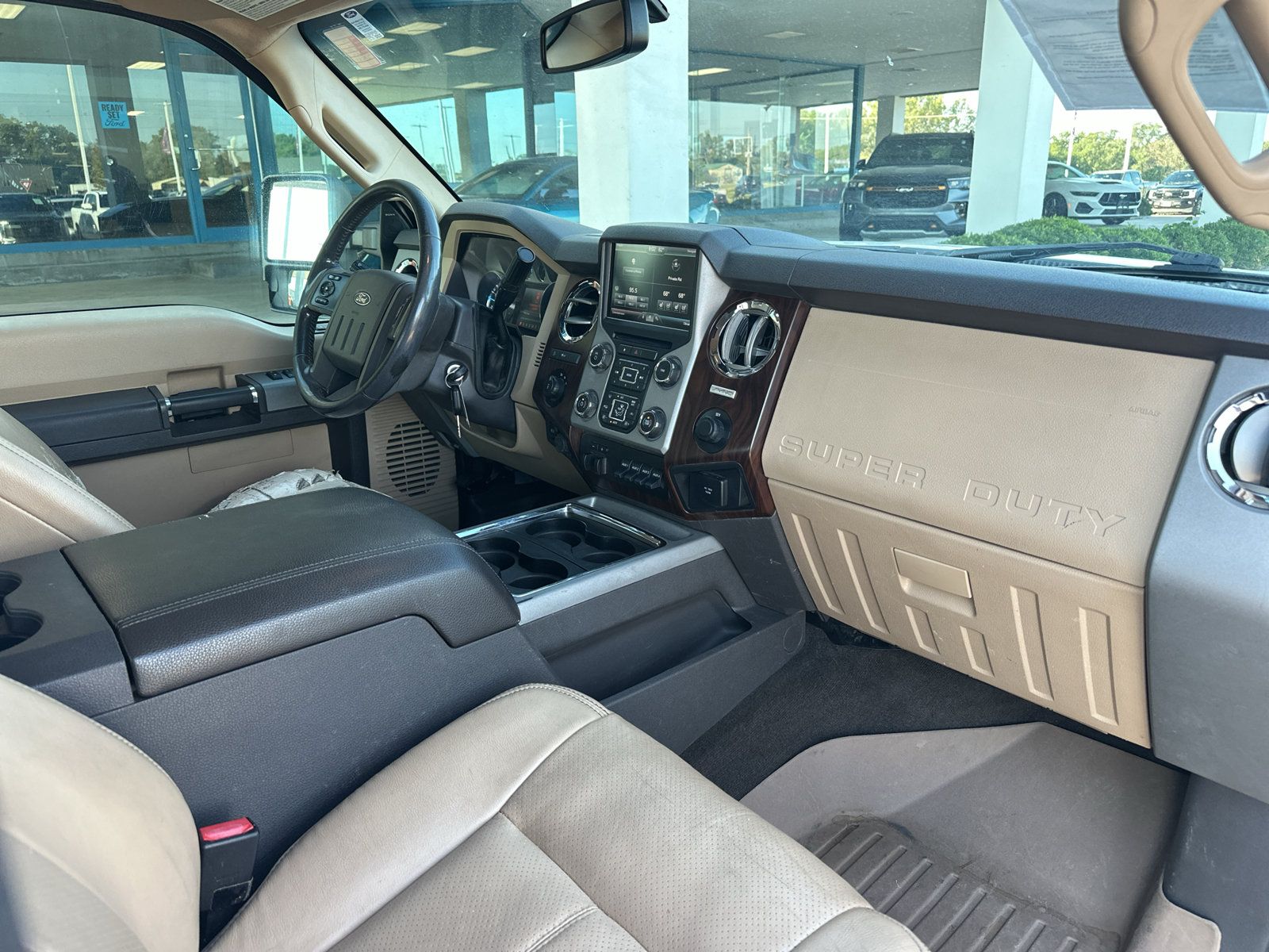 Used 2016 Ford F350 Lariat w/ Lariat Interior Package AWD/4WD image 5