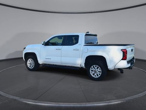 Used 2024 Toyota Tacoma SR5 RWD image 6