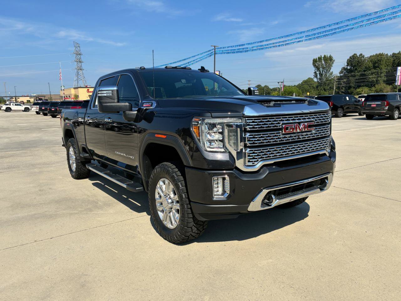 Used 2020 GMC Sierra 2500 Denali w/ Denali Ultimate Package AWD/4WD image 4