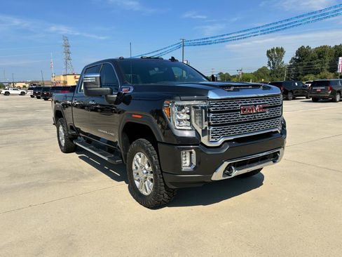 Used 2020 GMC Sierra 2500 Denali w/ Denali Ultimate Package AWD/4WD image 4