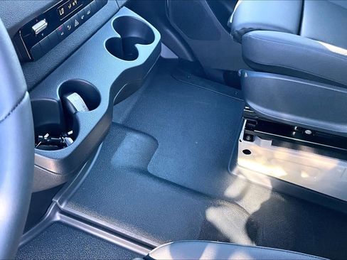 New 2026 Mercedes-Benz Sprinter 2500 image 7