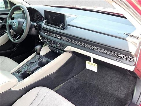 Used 2025 Honda Accord SE image 21