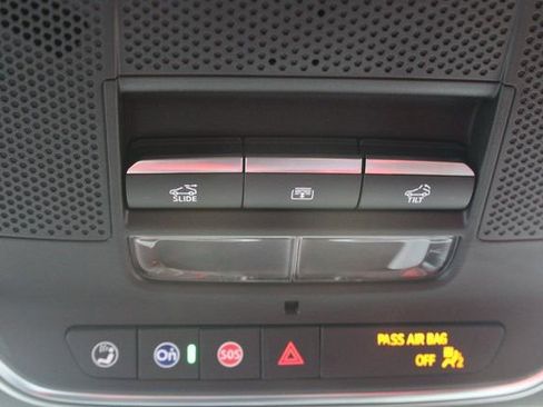 New 2025 Chevrolet Blazer EV RS image 28