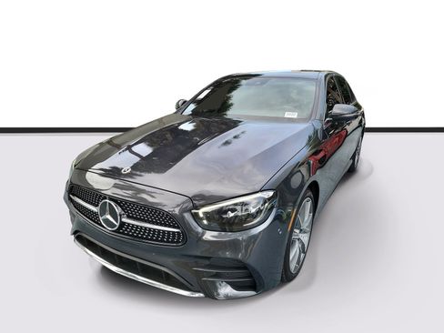 Used 2022 Mercedes-Benz E 450 4MATIC Sedan image 2