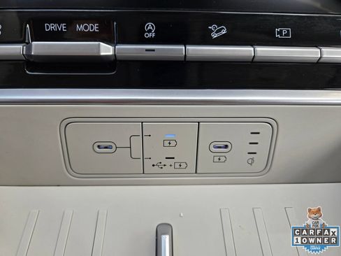 Used 2025 Hyundai Santa Fe SEL FWD image 35