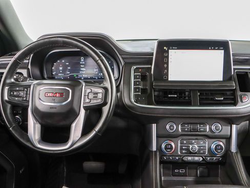 Used 2023 GMC Yukon SLT w/ SLT Luxury Package AWD/4WD image 18