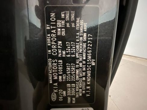 Used 2021 Kia Sedona LX image 27