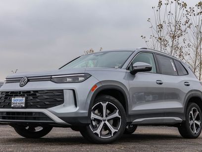 New 2026 Volkswagen Tiguan SE