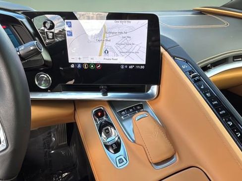 Used 2023 Chevrolet Corvette Stingray w/ Z51 Performance Package image 23