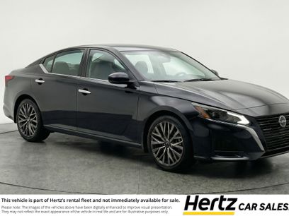 Used 2025 Nissan Altima 2.5 SV