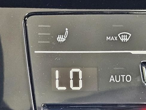 New 2025 Volkswagen Jetta SE image 27