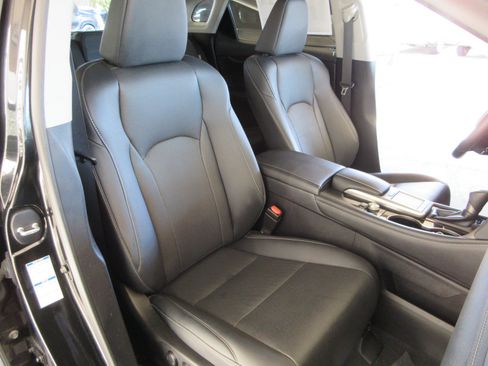 Used 2022 Lexus RX 350 AWD w/ 3500 lbs Tow Prep Package image 23