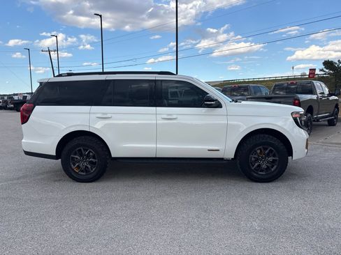 Used 2025 Ford Expedition Tremor AWD/4WD image 6