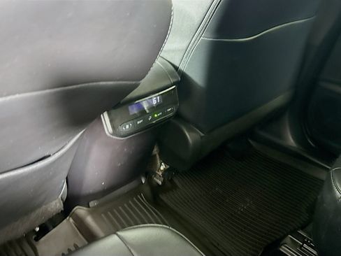 Used 2023 Toyota Highlander XSE AWD/4WD image 25