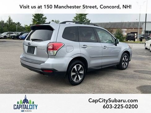 Used 2018 Subaru Forester 2.5i Premium w/ All-Weather Package AWD/4WD image 5
