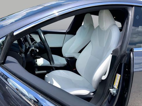 Used 2020 Tesla Model S Long Range Plus AWD/4WD image 7