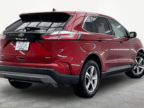 Certified 2024 Ford Edge SEL w/ Convenience Package AWD/4WD image 2