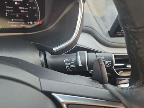 Certified 2025 Acura MDX FWD w/ Technology Package image 25