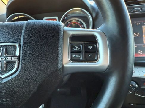 Used 2015 Dodge Journey R/T w/ Flexible Seating Group FWD image 29